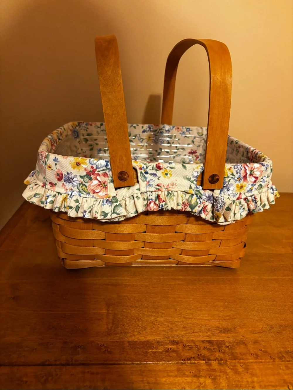 Longaberger Cake Basket with Liner, Protector and Riser
